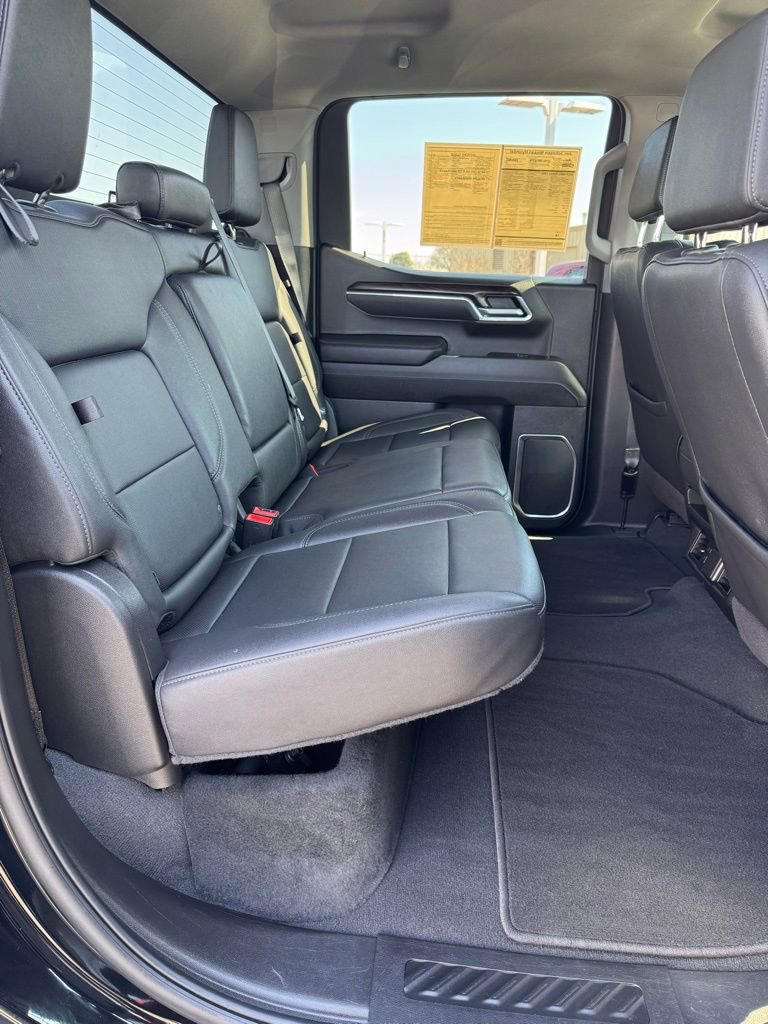 Used 2025 GMC Sierra 1500 SLT image 16