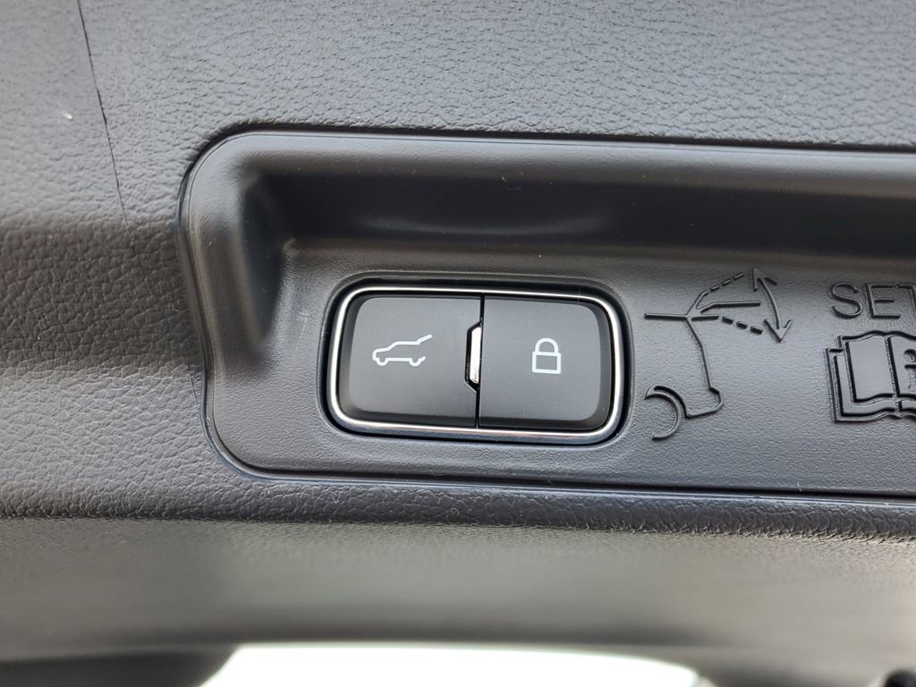 New 2026 Ford Explorer Active w/ Active Comfort Package image 33