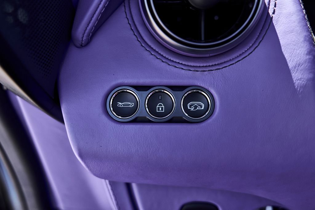 Used 2022 McLaren 765LT RWD image 50