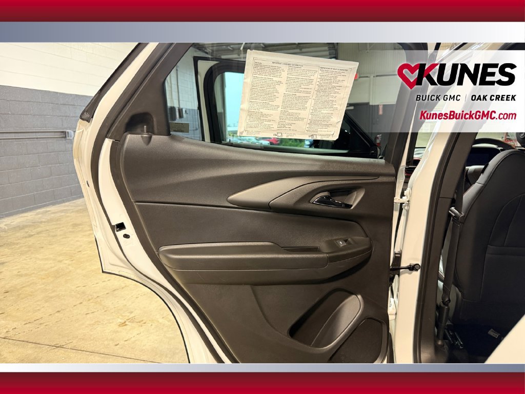 Used 2024 Chevrolet TrailBlazer RS w/ Convenience Package FWD image 33