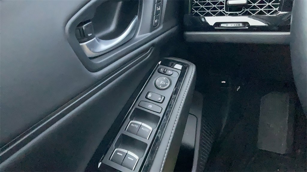 Used 2023 Honda Accord Touring image 18