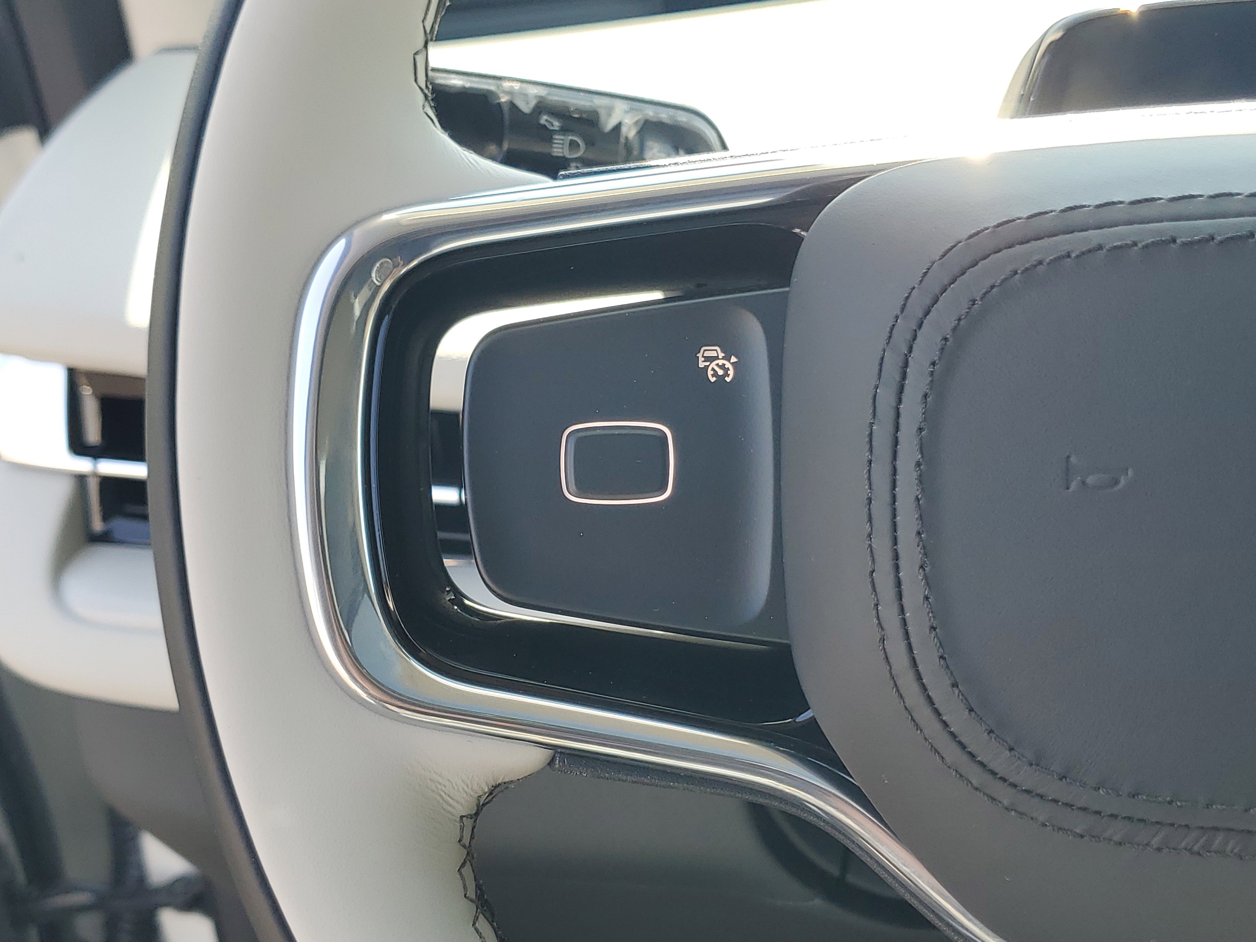 New 2026 Lincoln Navigator Reserve AWD/4WD image 17