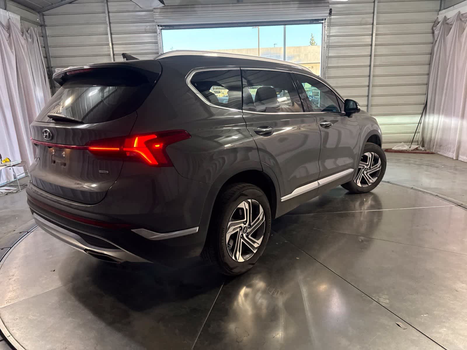 Certified 2023 Hyundai Santa Fe SEL w/ Premium Package AWD/4WD image 5