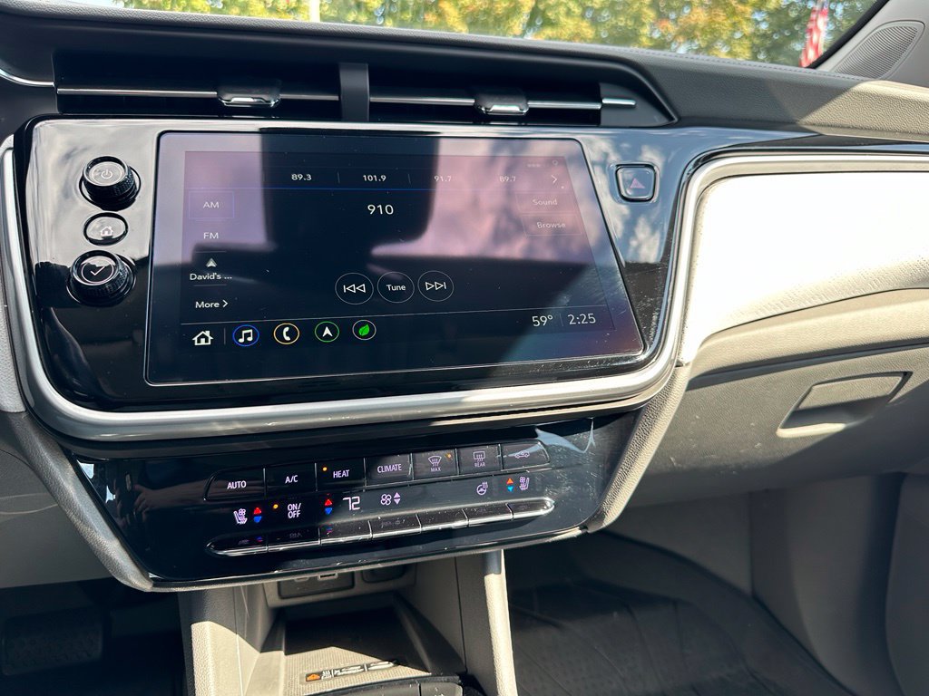 Used 2023 Chevrolet Bolt EUV Premier w/ Sun & Sound Package FWD image 15