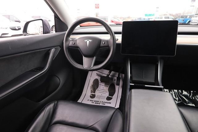 Used 2021 Tesla Model Y Long Range image 19