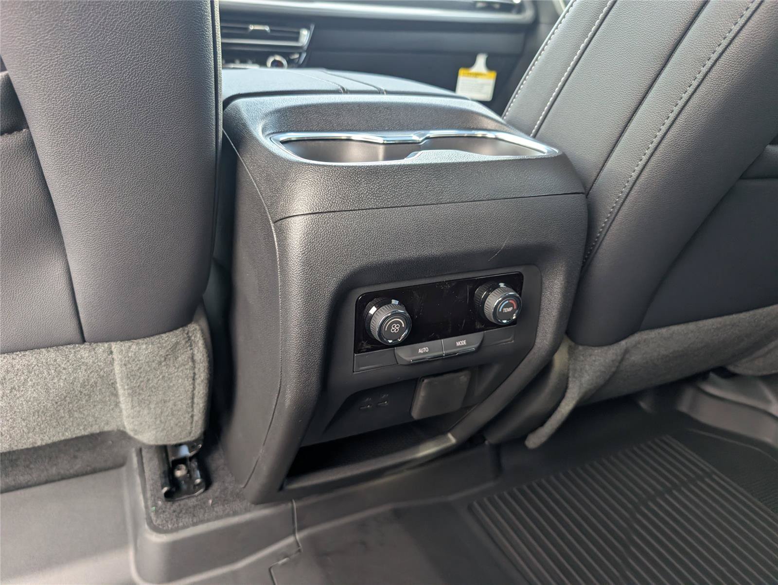 New 2026 Chevrolet Traverse LT w/ Driver Confidence Package FWD image 22