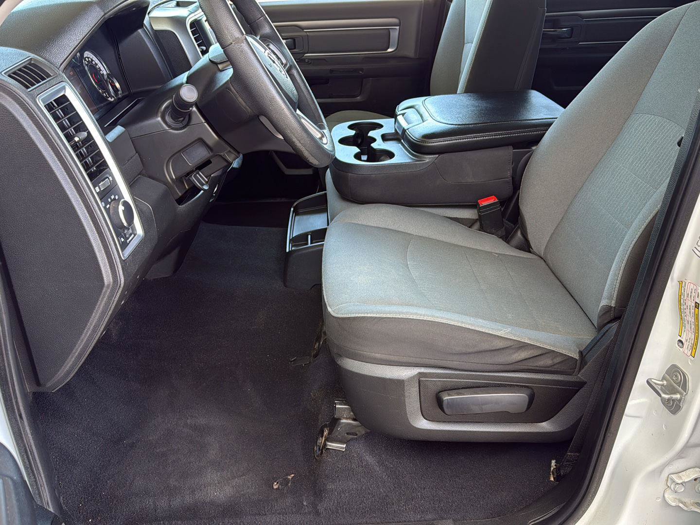 Used 2022 RAM 1500 Classic SLT w/ Electronics Group AWD/4WD image 25