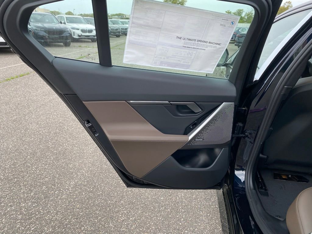 New 2026 BMW i5 eDrive40 w/ M Sport Package AWD/4WD image 6