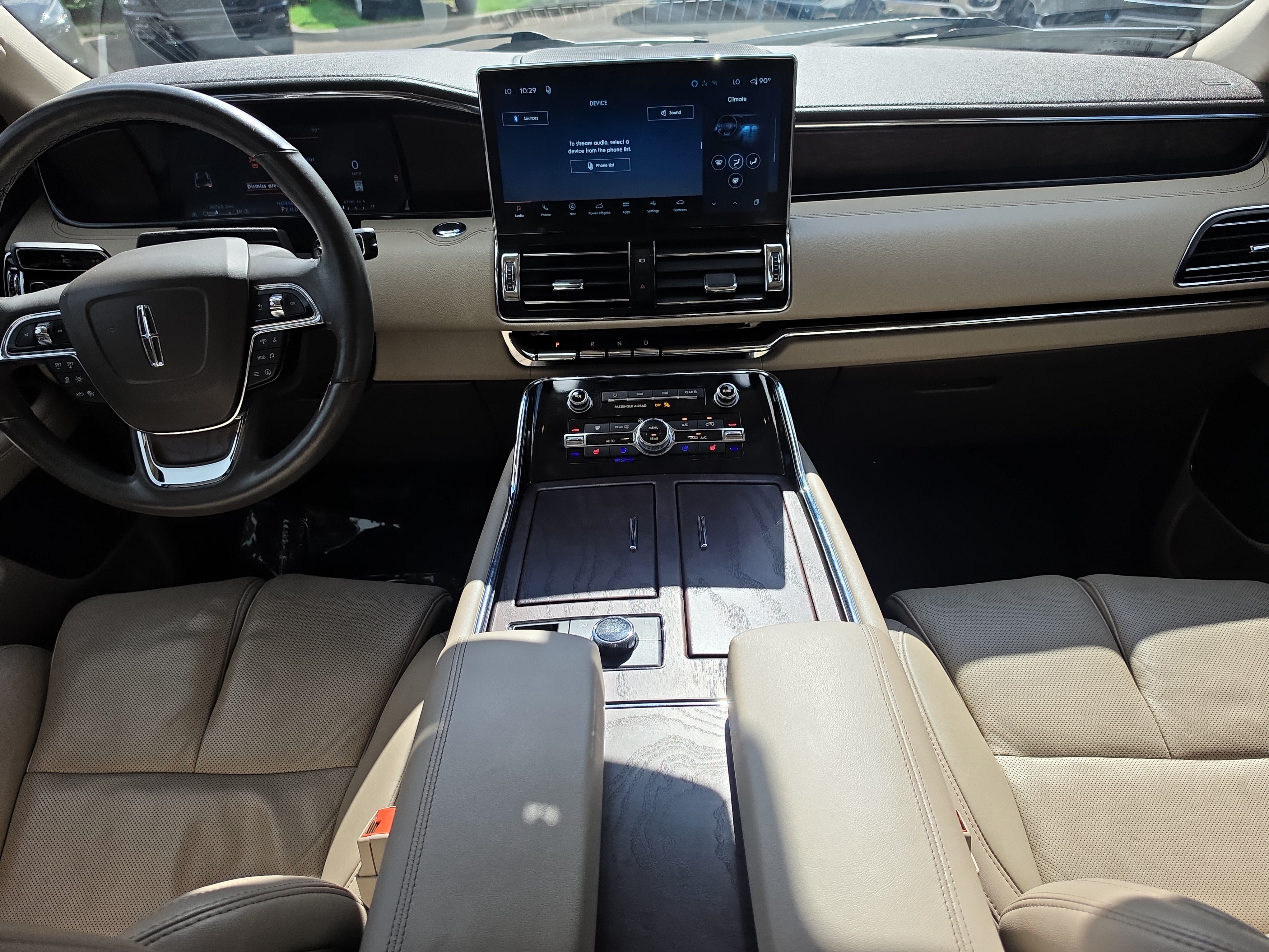 Used 2024 Lincoln Navigator Reserve AWD/4WD image 13