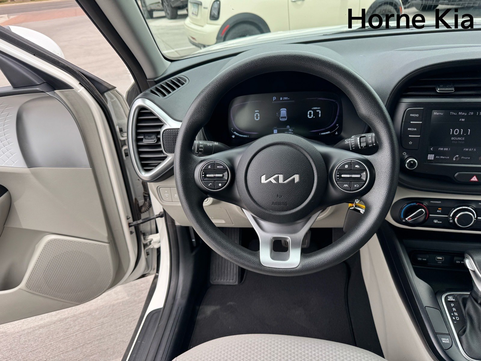 Certified 2023 Kia Soul LX FWD image 16