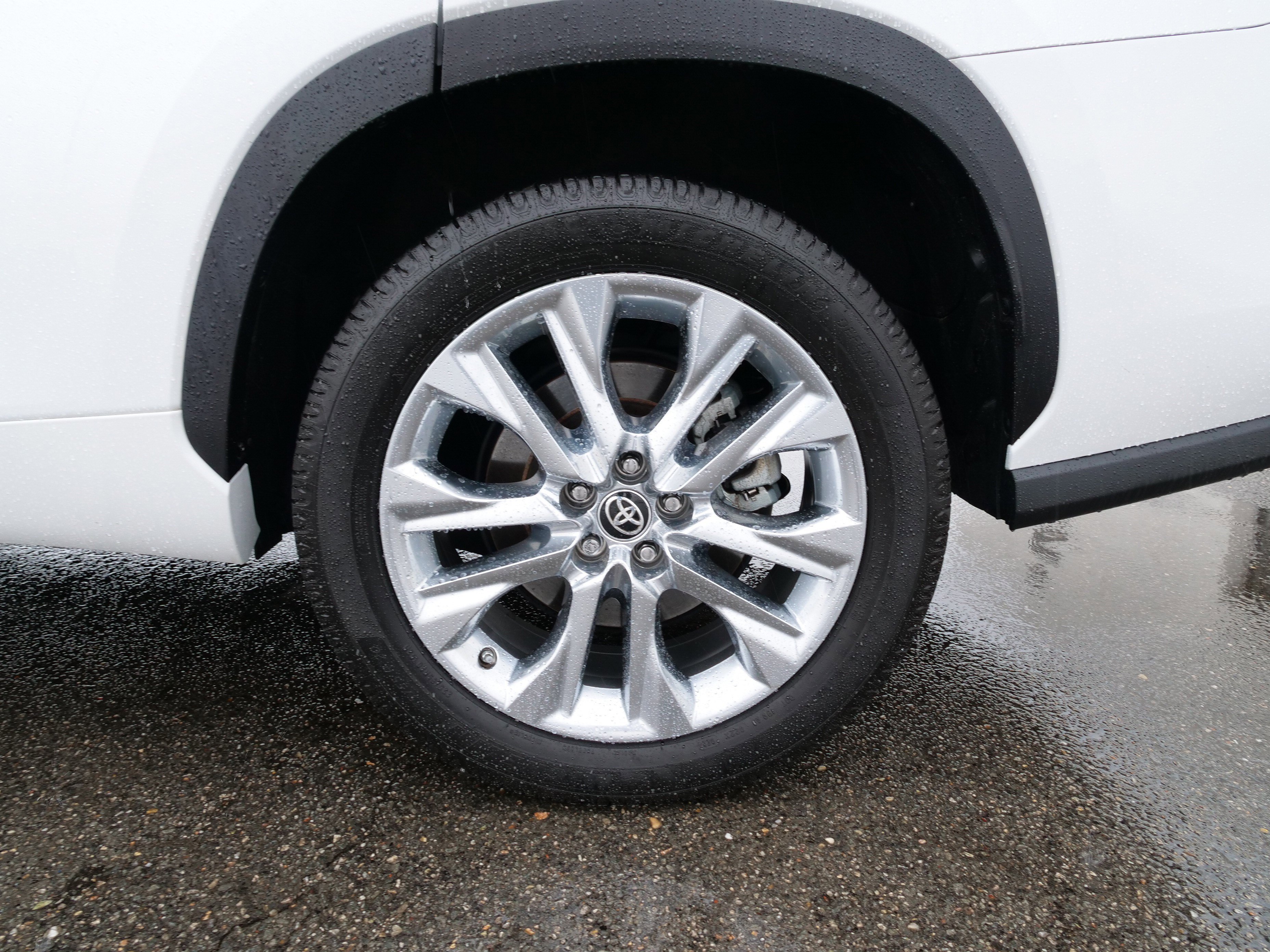 Used 2022 Toyota Highlander Limited image 12