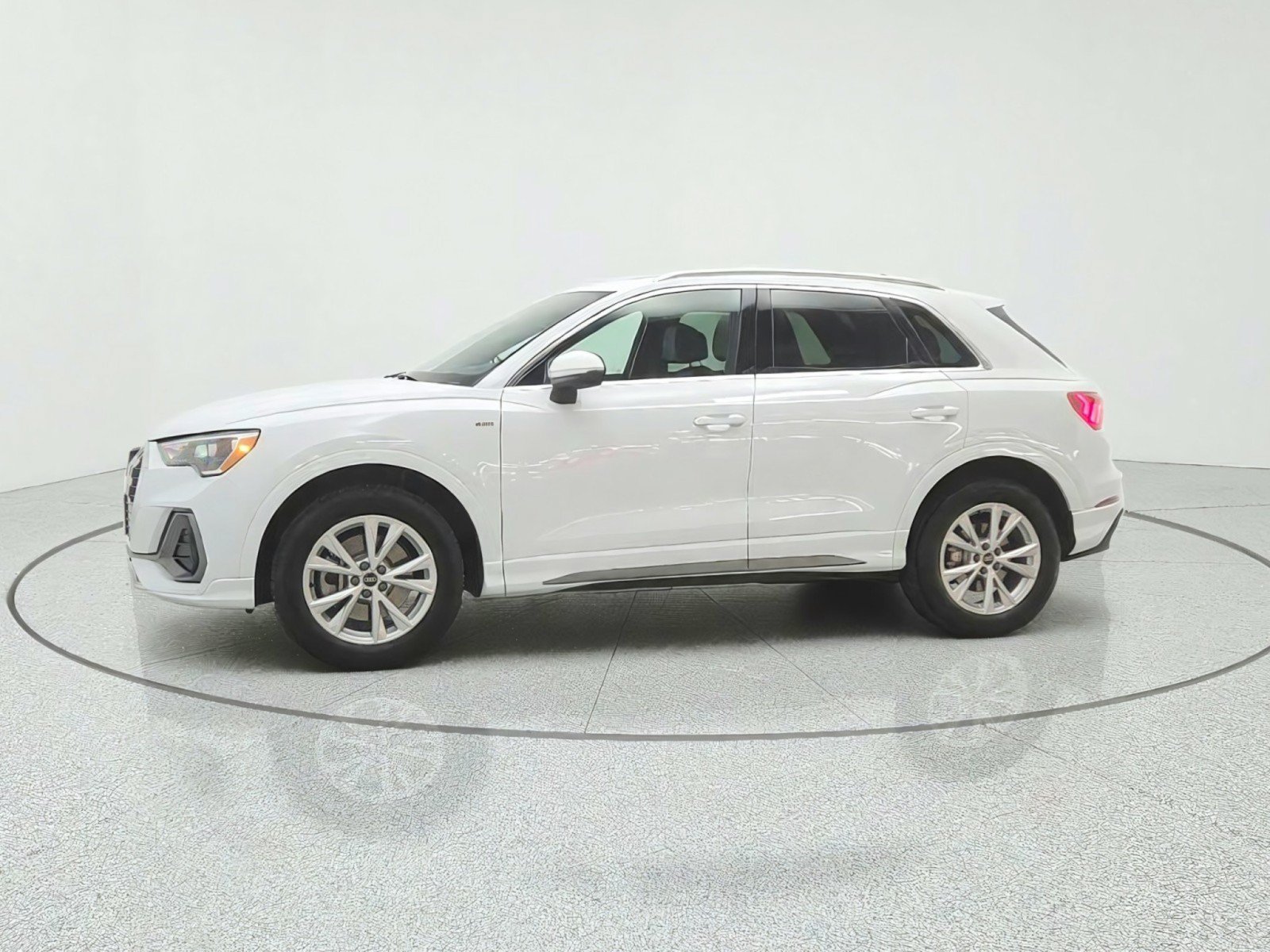 Used 2022 Audi Q3 2.0T Premium AWD/4WD image 8