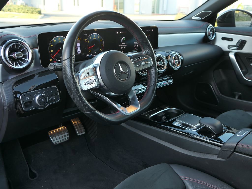 Used 2020 Mercedes-Benz CLA 250 image 12
