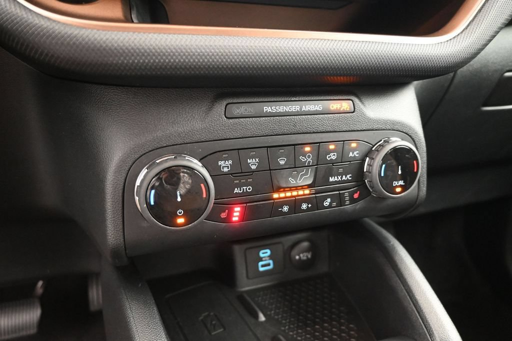 Certified 2022 Ford Bronco Sport Outer Banks w/ Tech Package AWD/4WD image 13
