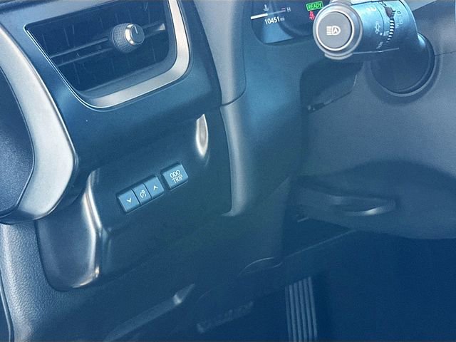 Used 2025 Lexus UX 300h FWD image 10