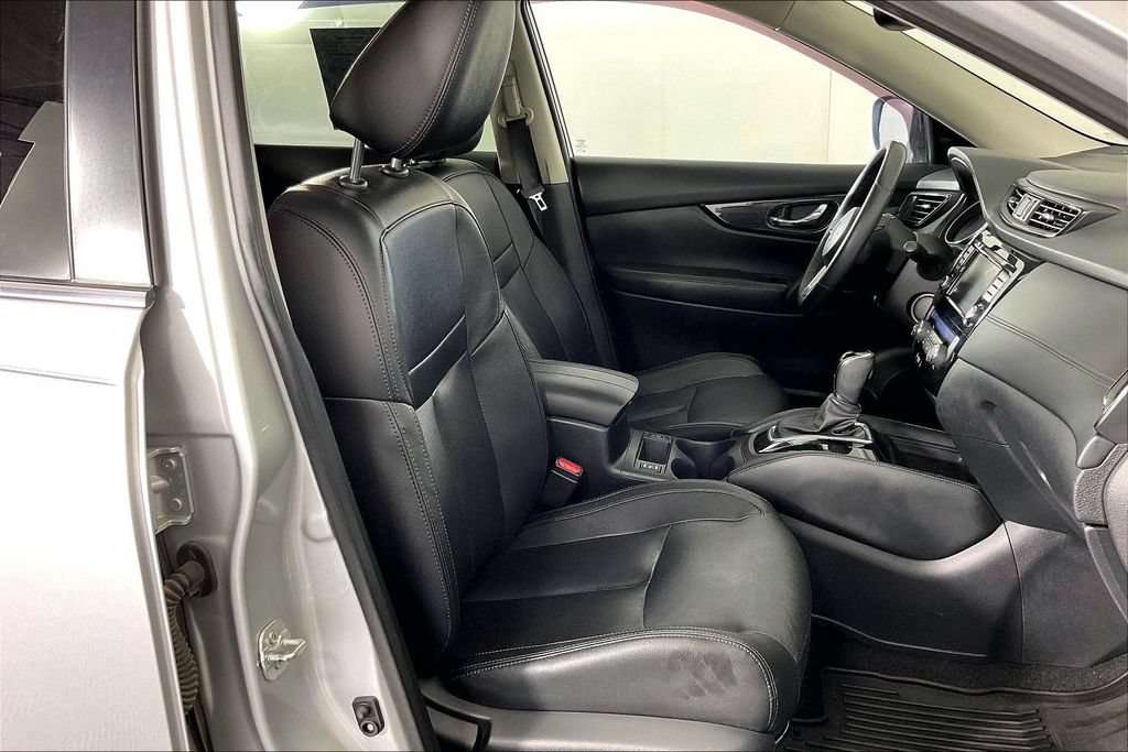 Used 2018 Nissan Rogue SL w/ Premium Package AWD/4WD image 9