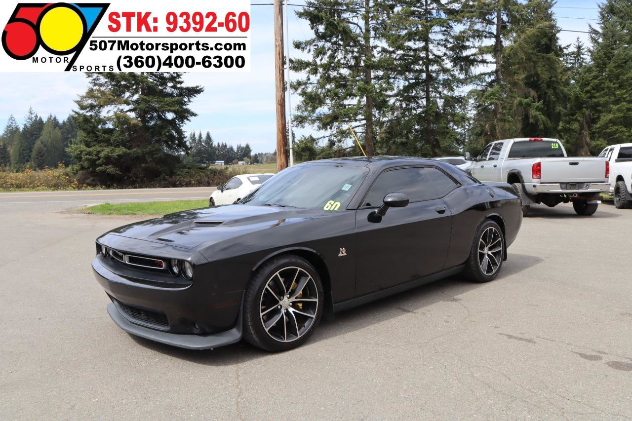 Used 2015 Dodge Challenger R/T Scat Pack w/ Leather Interior Group RWD image 2