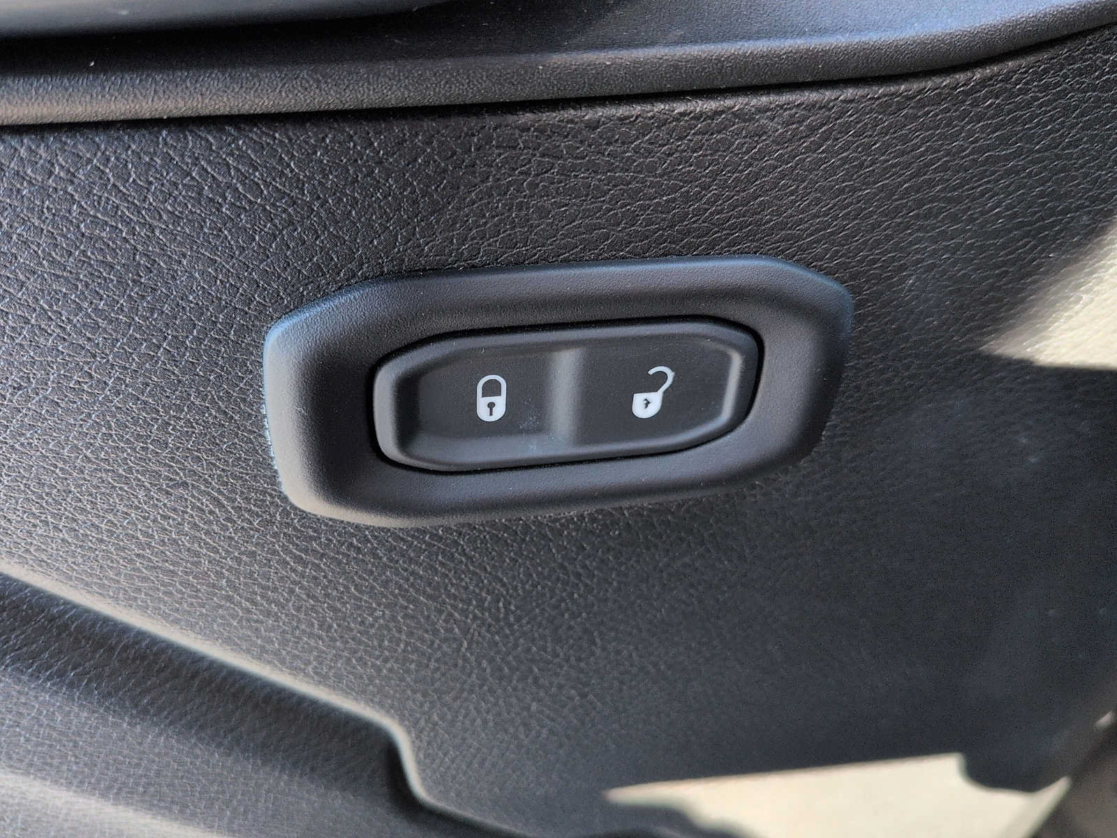 Used 2021 Jeep Gladiator Sport AWD/4WD image 14