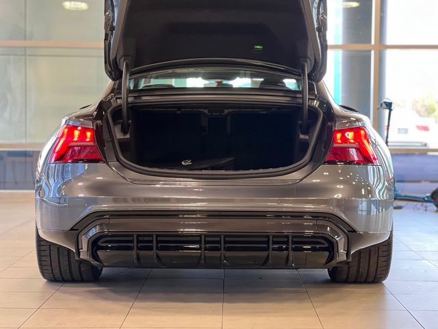 Used 2022 Audi RS e-tron GT image 33