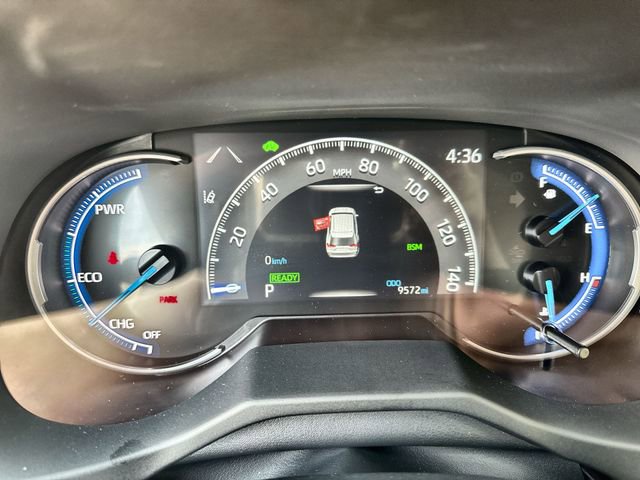 Used 2025 Toyota RAV4 XLE image 24