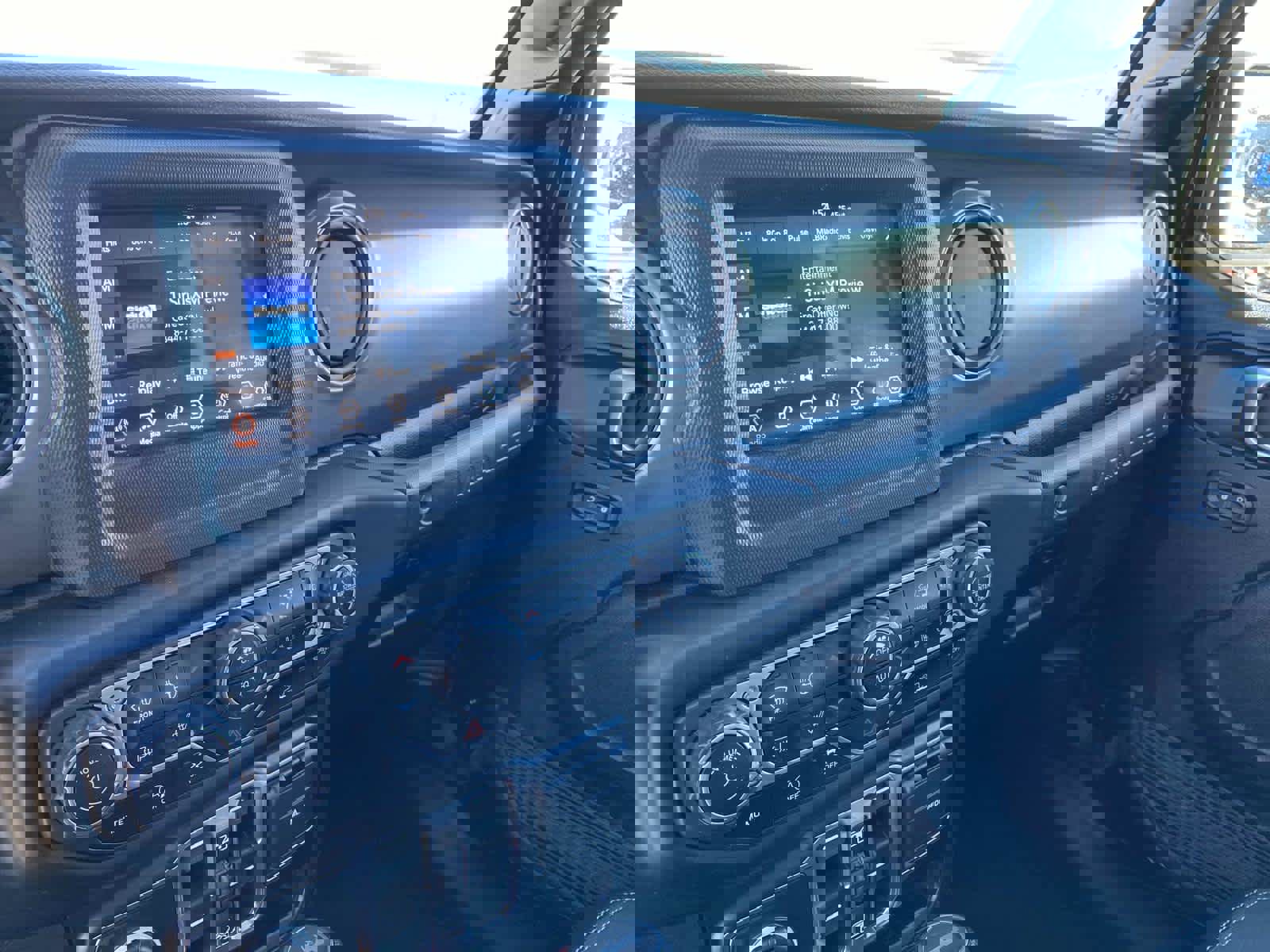 Certified 2023 Jeep Wrangler Freedom Edition image 30