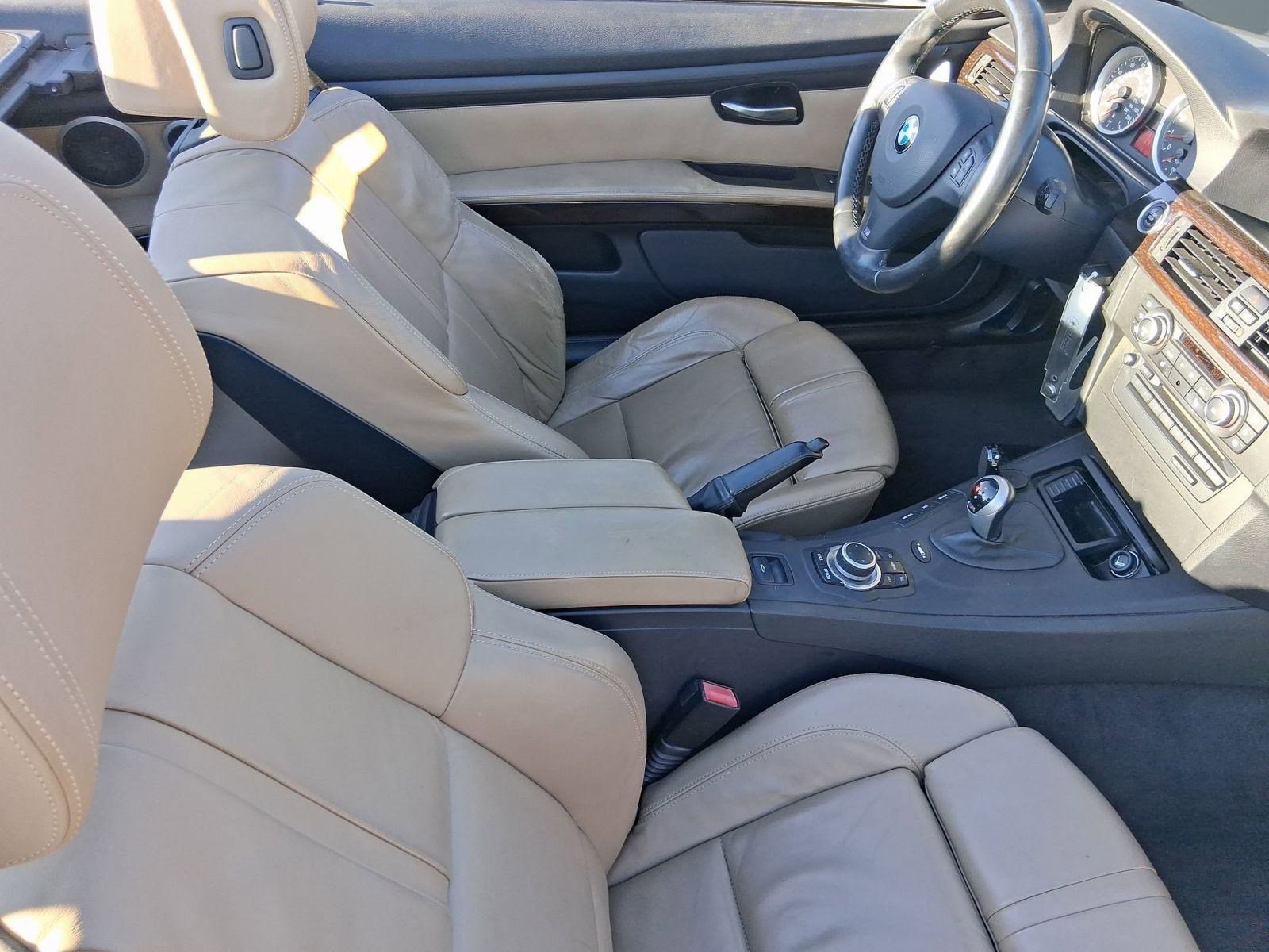 Used 2010 BMW M3 Convertible image 27