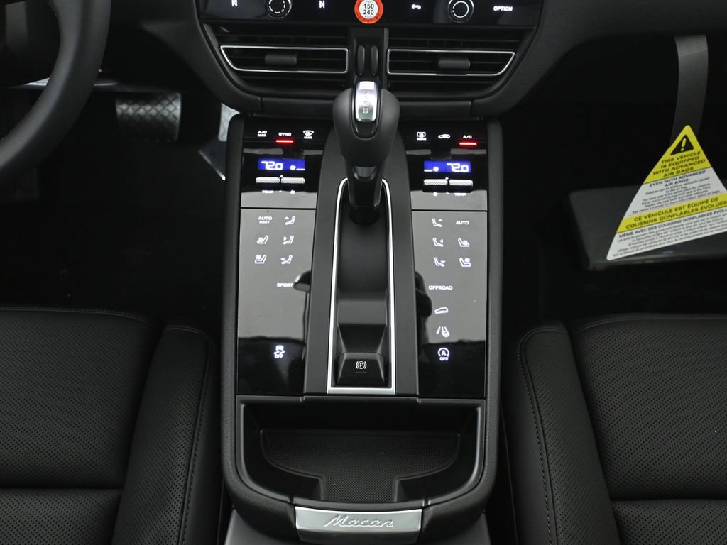 New 2026 Porsche Macan AWD/4WD image 24