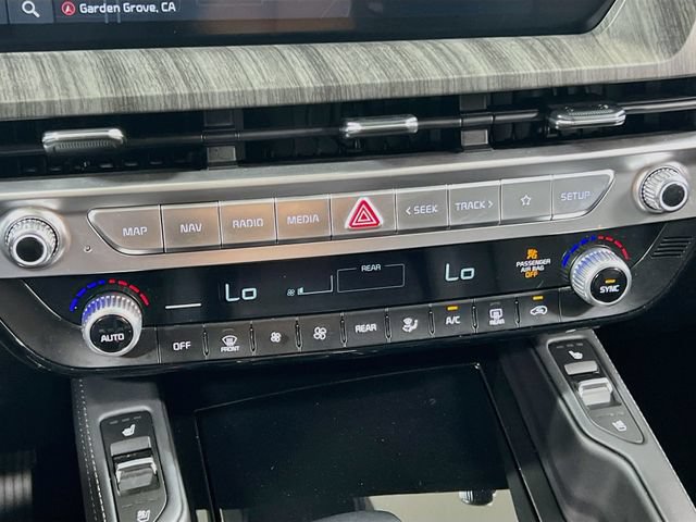 Certified 2024 Kia Telluride EX w/ EX Captain's Chair Package FWD image 16