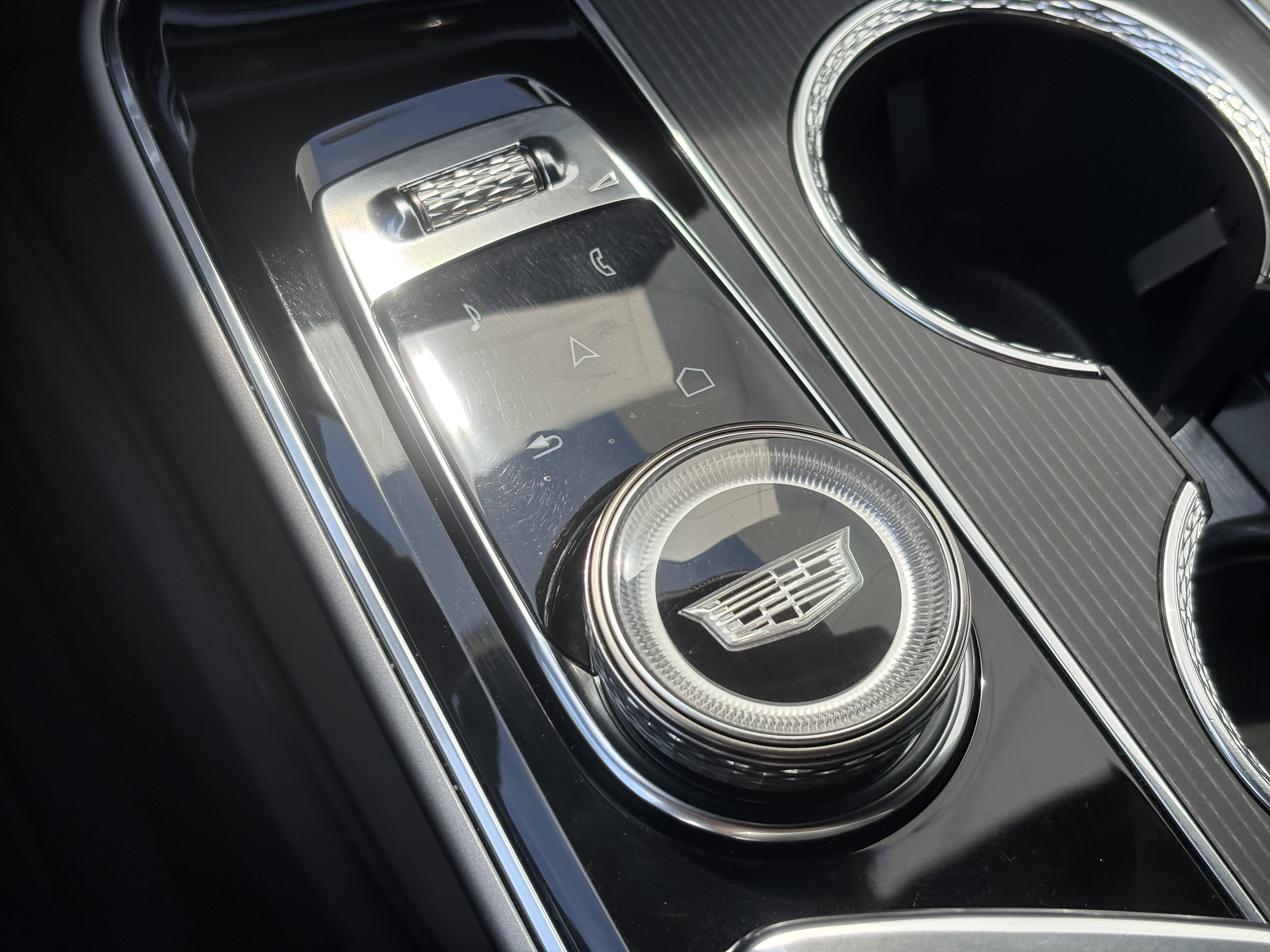 Certified 2024 Cadillac Lyriq Luxury RWD image 25