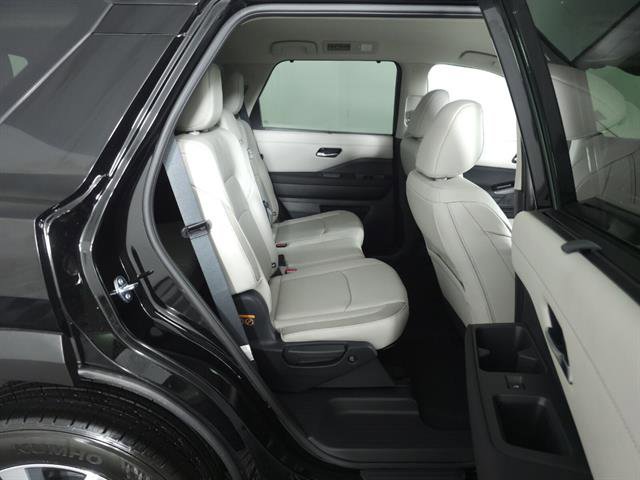 New 2025 Nissan Pathfinder SL AWD/4WD image 15