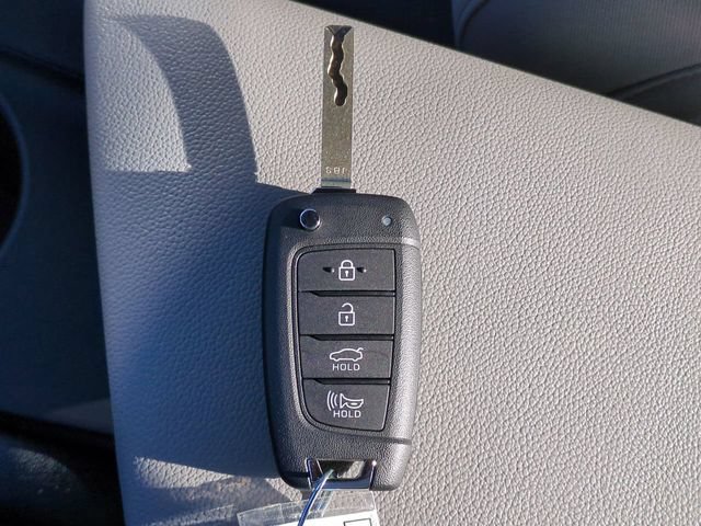 New 2026 Hyundai Elantra SE FWD image 25