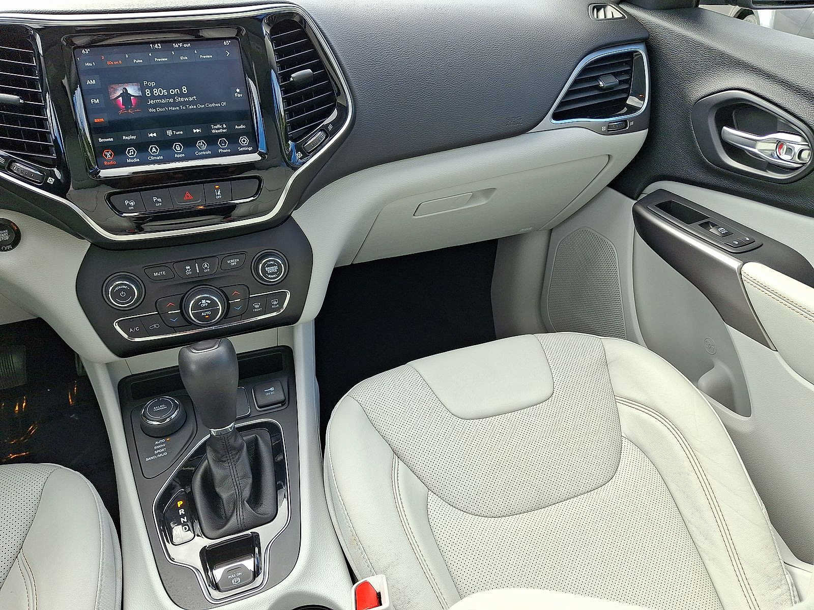 Used 2021 Jeep Cherokee Limited AWD/4WD image 11