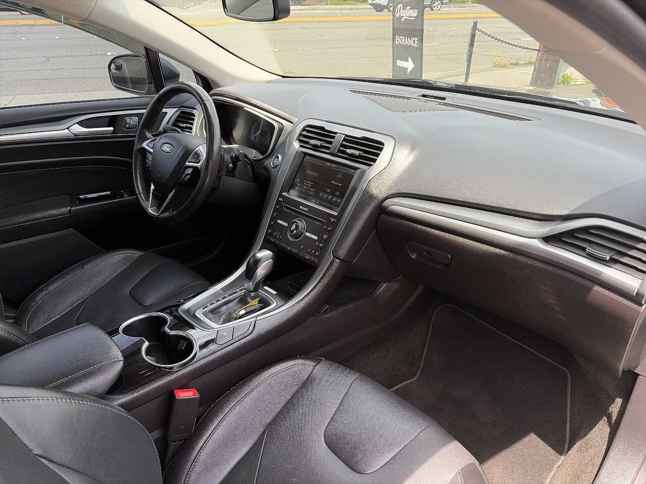 Used 2016 Ford Fusion Titanium AWD/4WD image 21