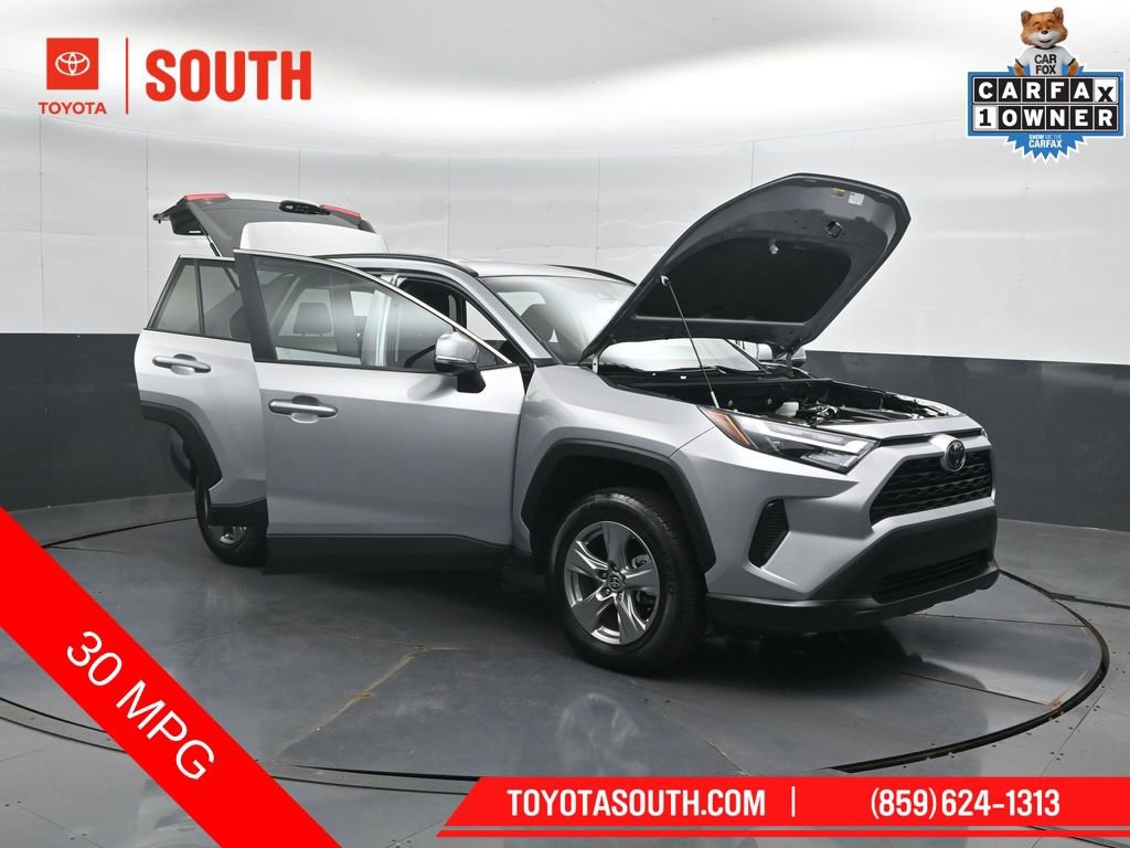 Used 2025 Toyota RAV4 XLE image 55