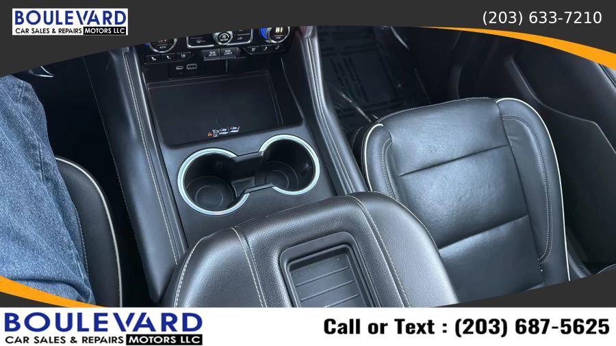 Used 2021 GMC Yukon SLT w/ SLT Premium Package image 24