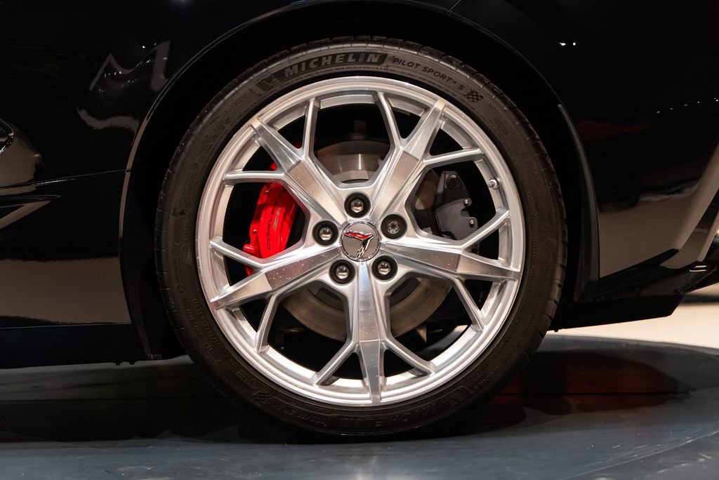 Used 2020 Chevrolet Corvette Stingray Premium Cpe w/ 3LT Preferred Equipment Group image 38