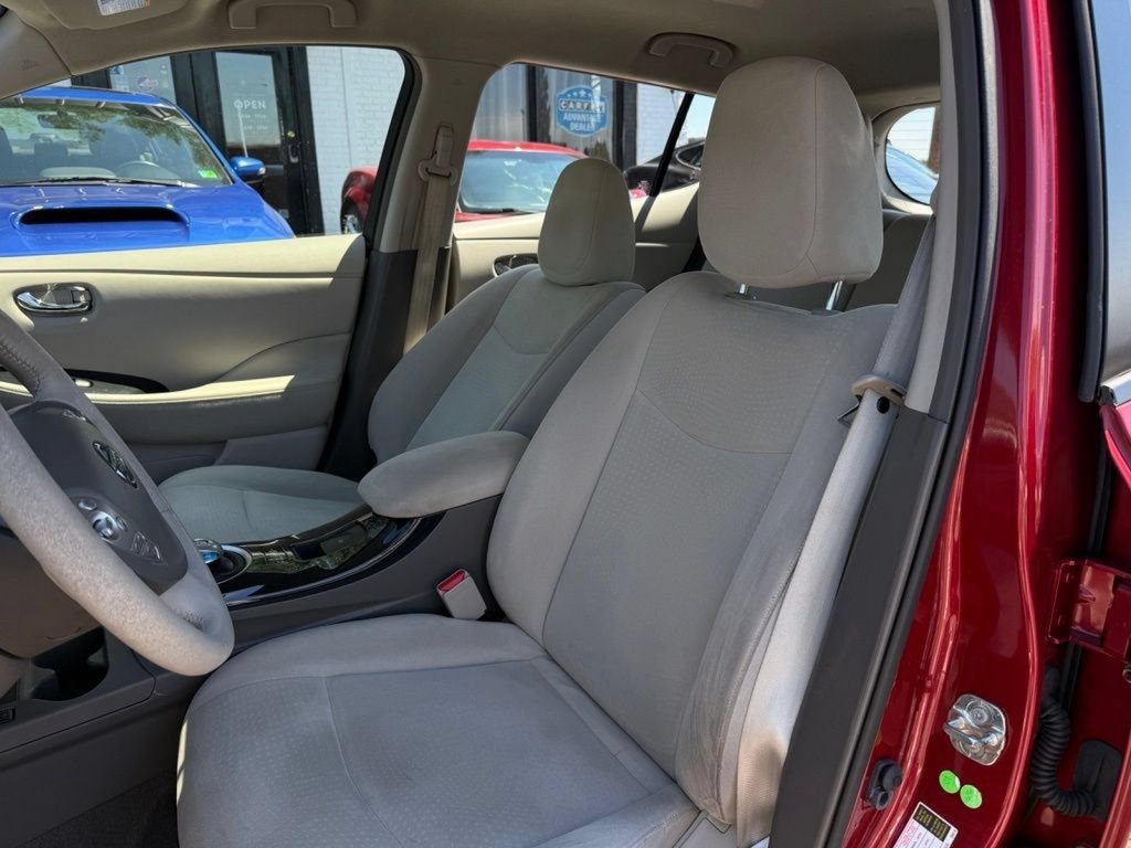 Used 2012 Nissan Leaf SL FWD image 37