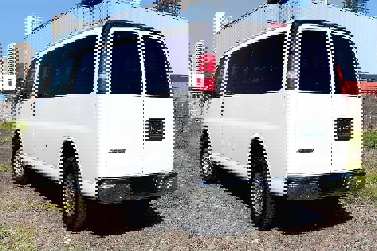 Used 2019 Chevrolet Express 3500 LT w/ LT Preferred Equipment Group RWD image 2