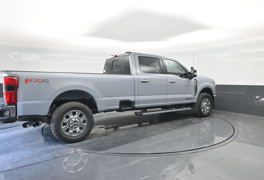 New 2026 Ford F350 Lariat image 15