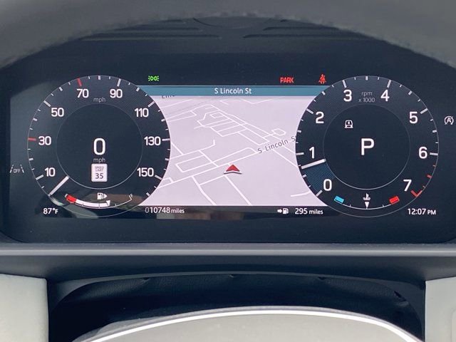Used 2024 Land Rover Discovery S AWD/4WD image 26