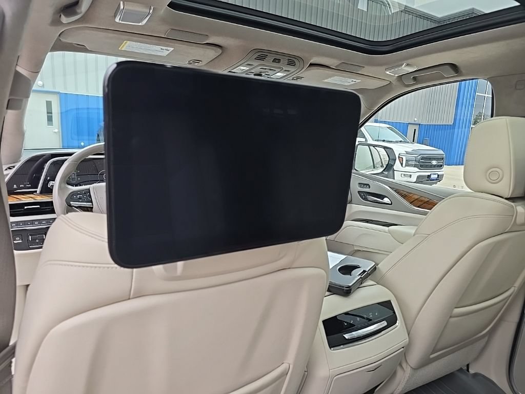 Used 2021 Cadillac Escalade ESV Premium Luxury Platinum AWD/4WD image 22