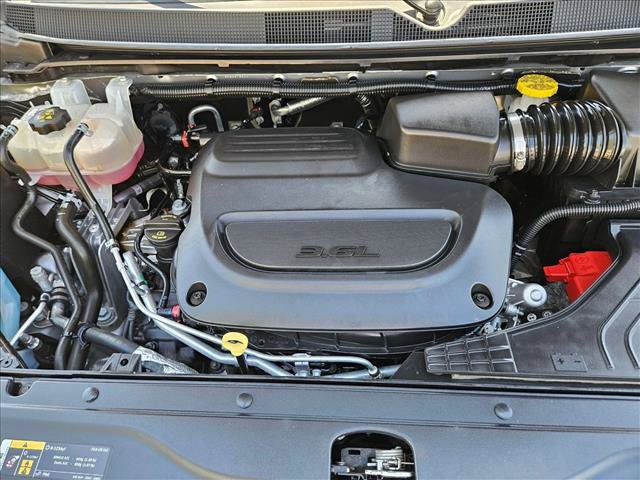 Used 2020 Chrysler Voyager LX w/ Cold Weather Group FWD image 24