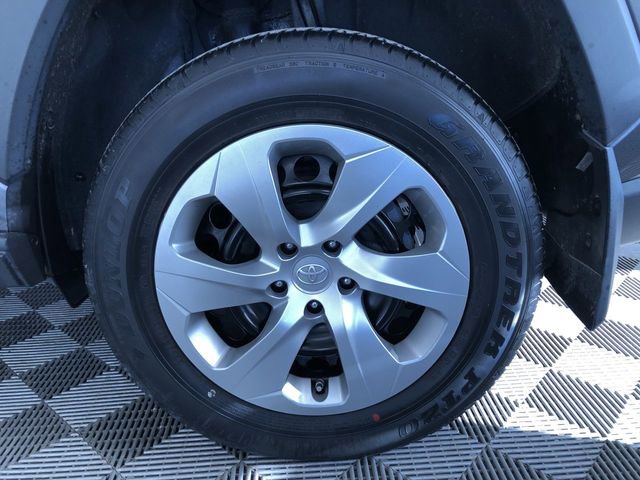 Certified 2022 Toyota RAV4 LE image 16