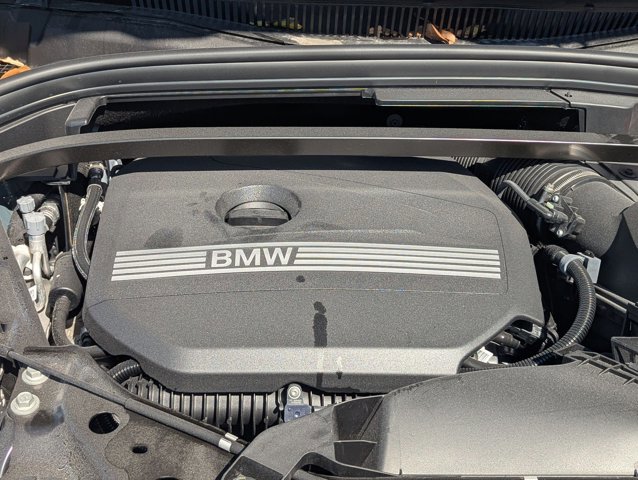 Used 2025 BMW X2 xDrive28i w/ Premium Package image 23