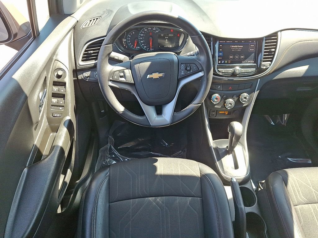 Used 2022 Chevrolet Trax LT w/ Sport Edition AWD/4WD image 13