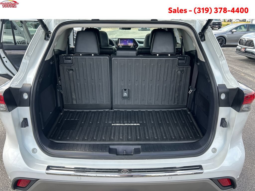 Certified 2024 Toyota Highlander Platinum AWD/4WD image 22