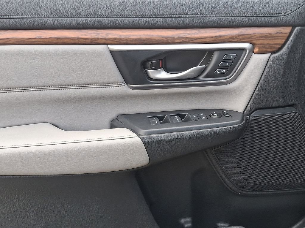 Used 2020 Honda CR-V Touring image 13