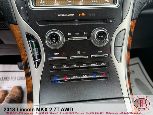 Used 2018 Lincoln MKX Reserve w/ Driver Assistance Package AWD/4WD image 21