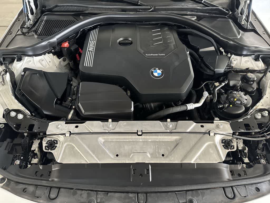 Used 2025 BMW 230i Coupe w/ Premium Package RWD image 12