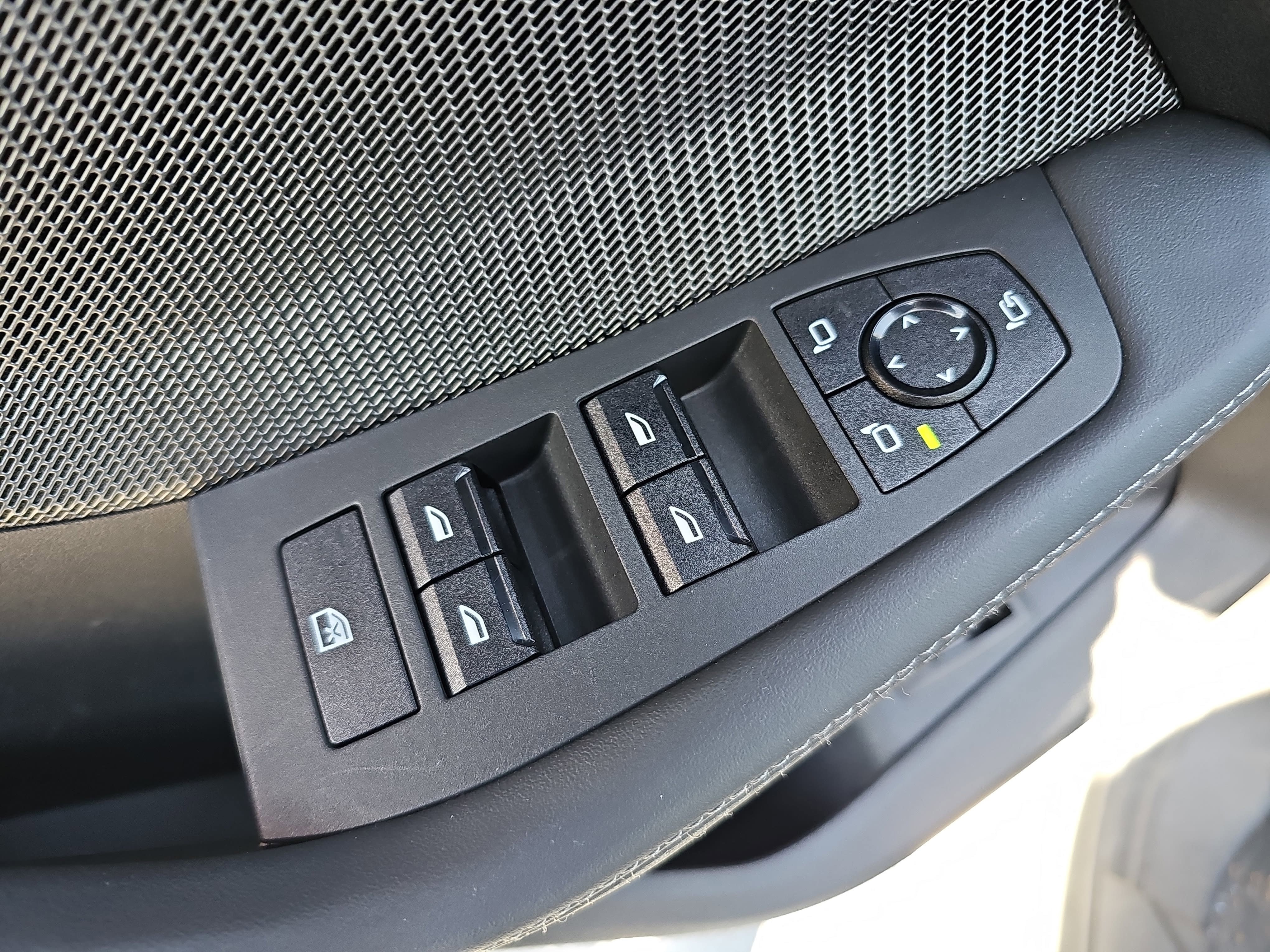 Used 2025 BMW 228i xDrive w/ M Sport Package AWD/4WD image 27